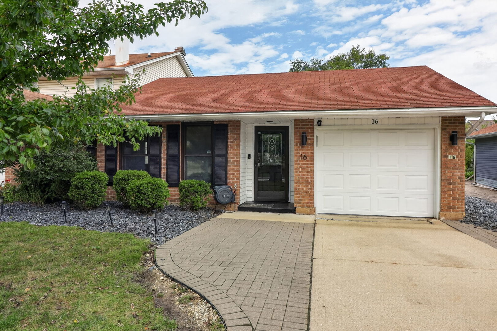 16 Majestic Drive 1 — photo
