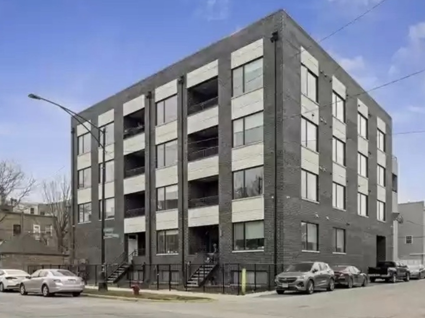 2303 W Wilcox Street Unit 2S — photo