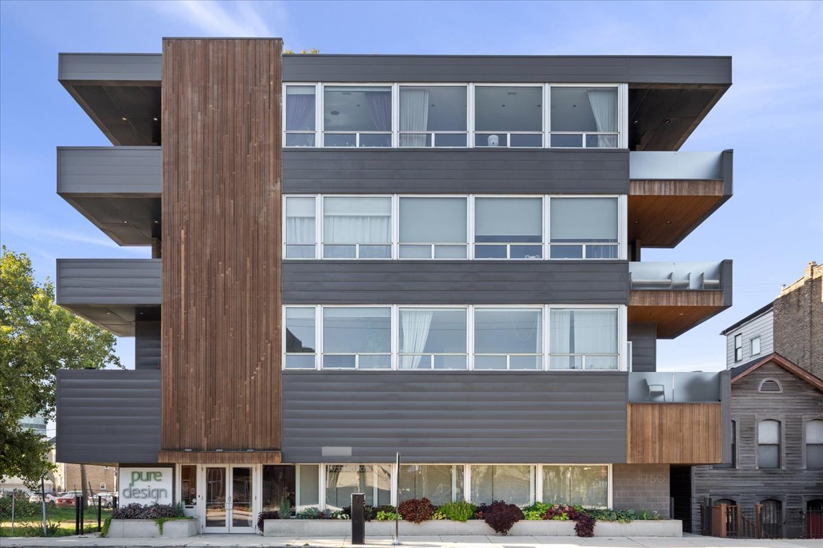 1750 N Clybourn Avenue Unit 402 — photo
