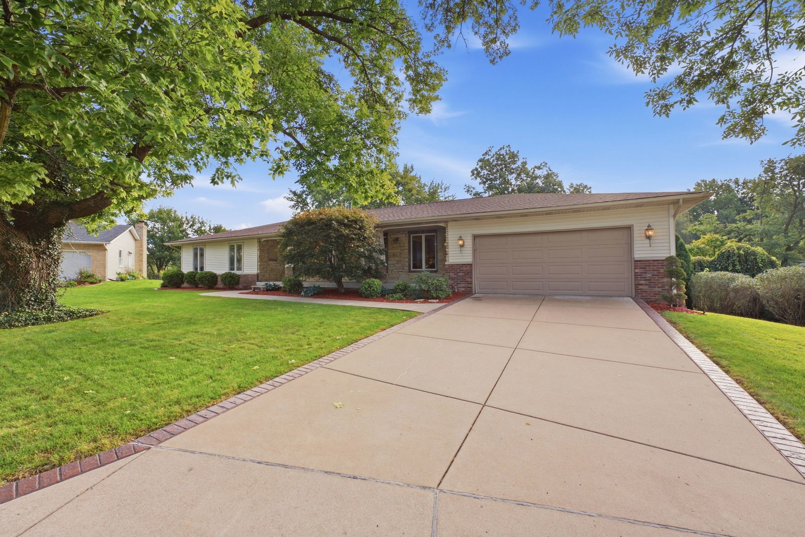 4417 Squire Court — photo