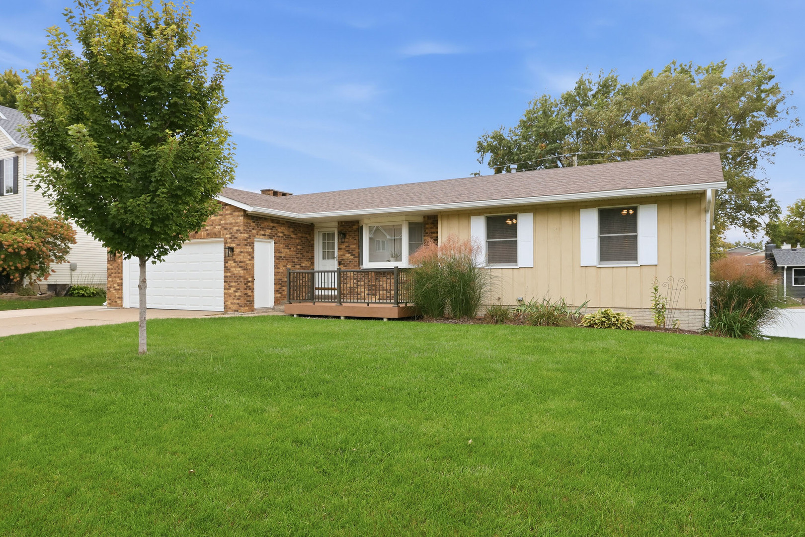 609 W Valley Drive — photo