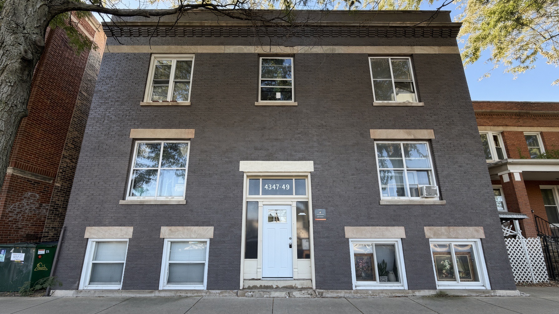 4347 W Irving Park Road Ge — photo