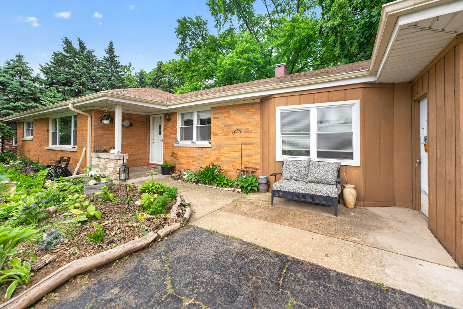 7307 W College Drive — photo