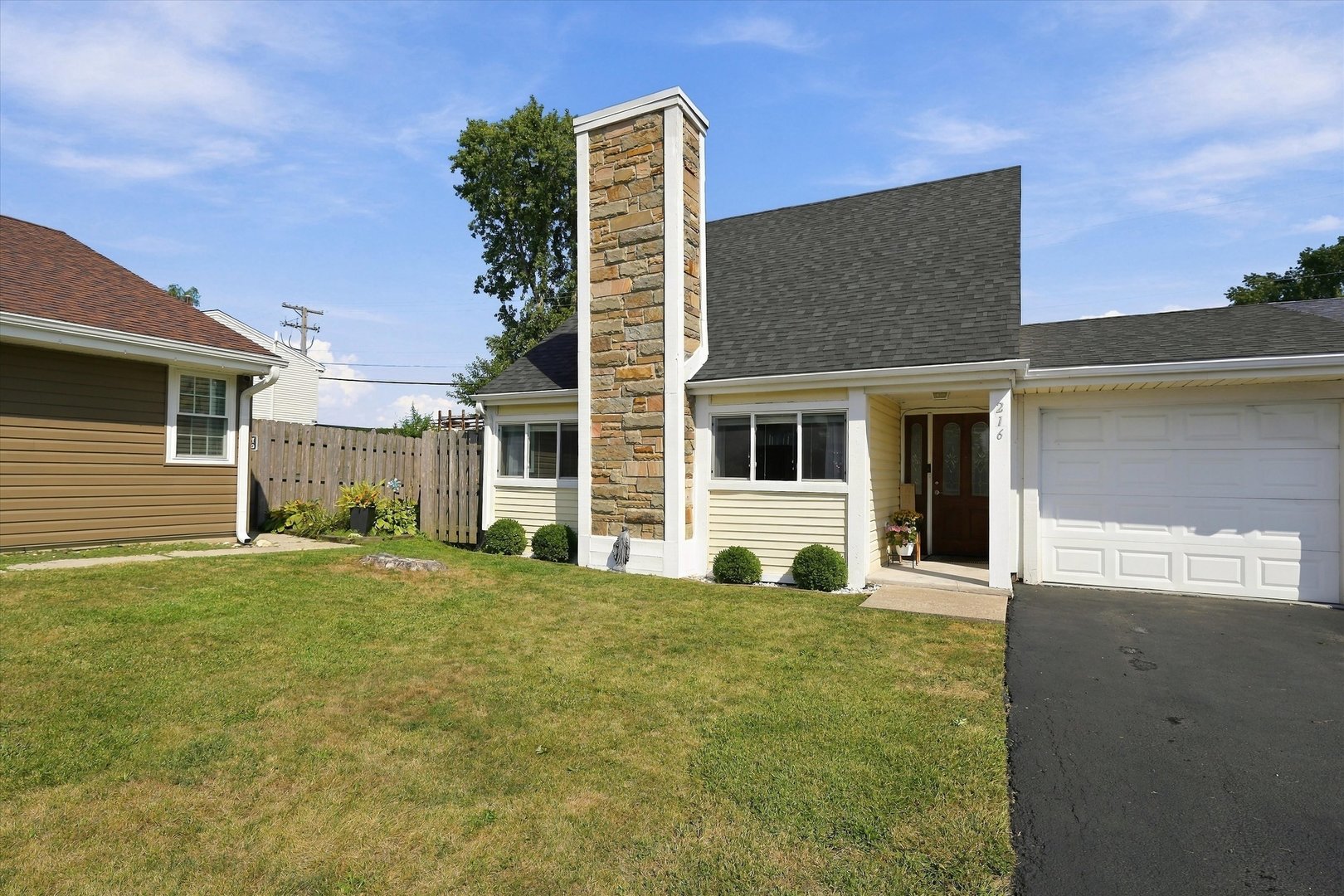 216 Robbin Drive, Romeoville, IL 60446 — photo 2