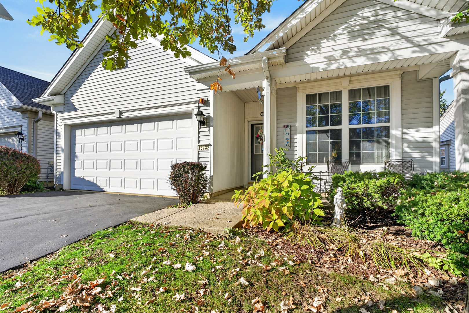 13732 Pineview Drive — photo