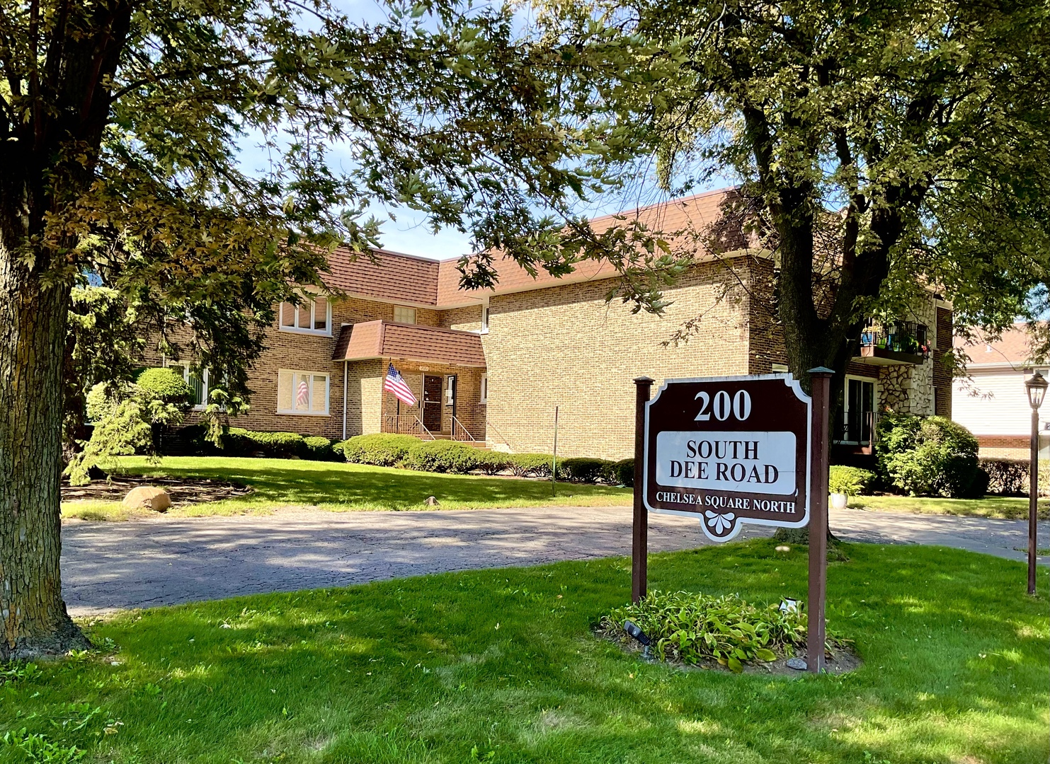 200 S Dee Road 1a — photo