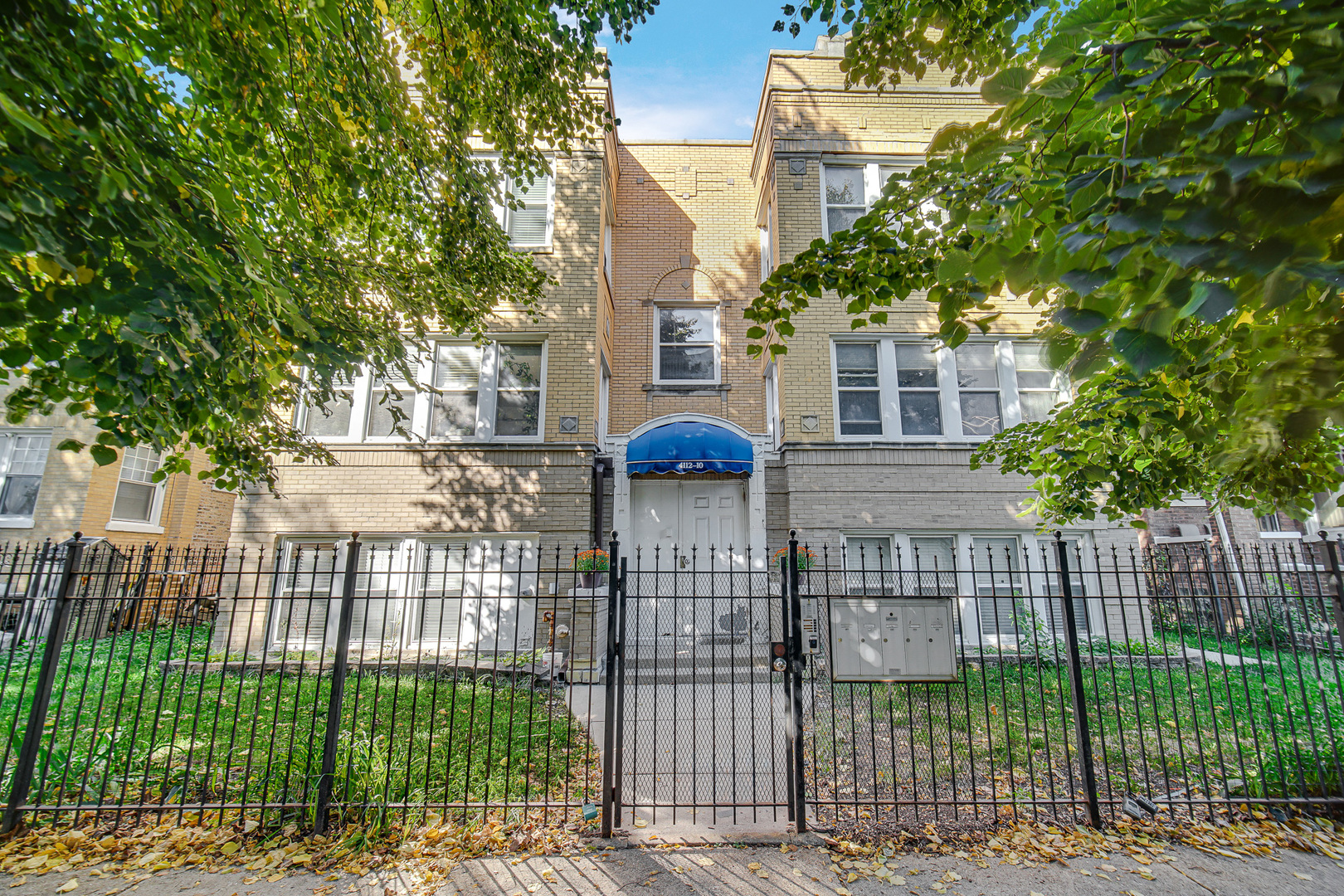 4112 W George Street Unit 2W — photo