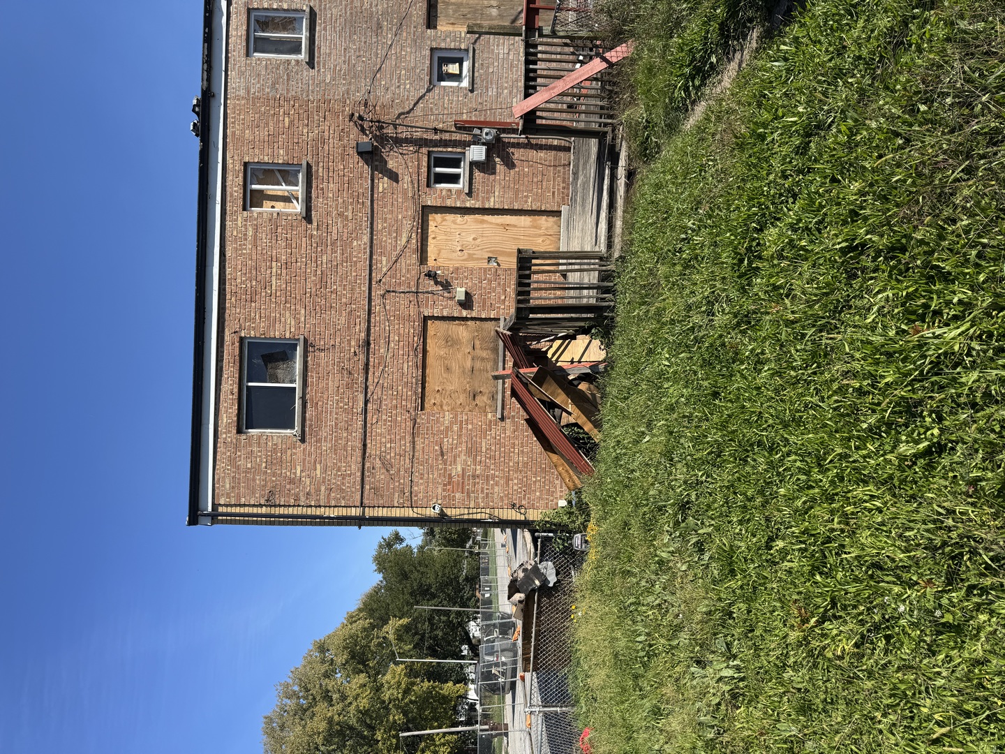 Home in Hazel Crest, IL 60429 — photo 2