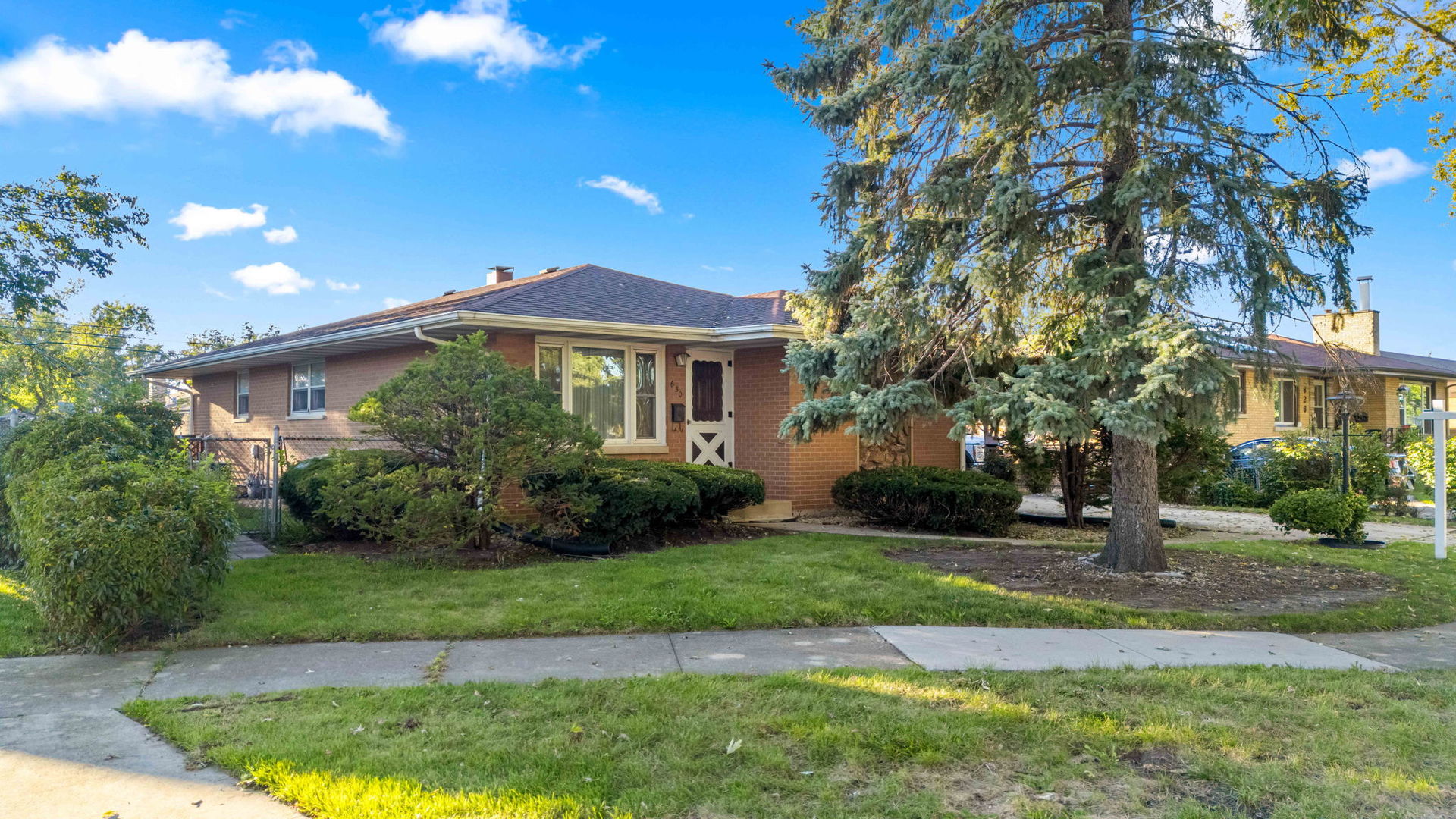 630 De Angelis Court — photo