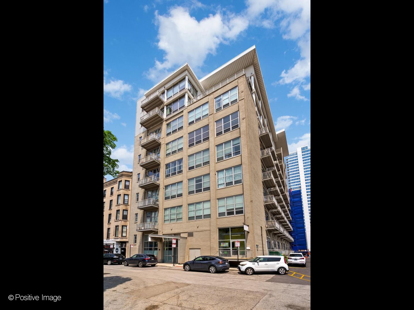 770 W Gladys Avenue 706 — photo