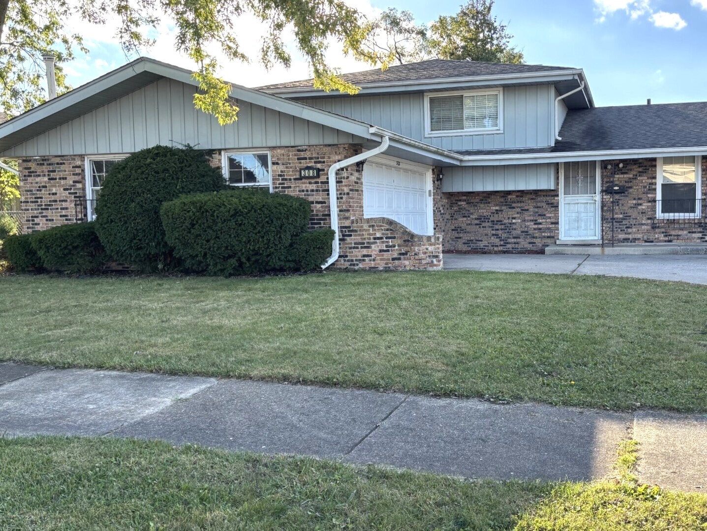 308 S Walnut Street — photo