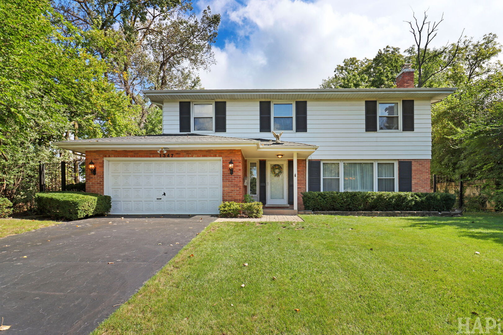 1347 Sleepy Hollow Road — photo