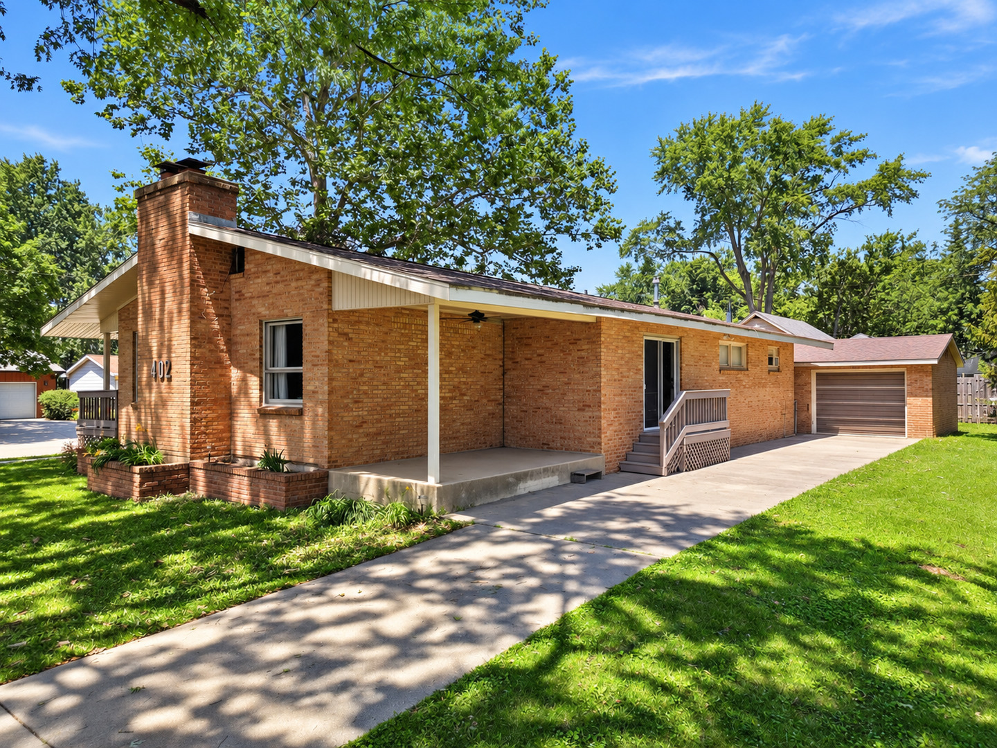 402 E 19th Street, Sterling, IL 61081 | Realty.com