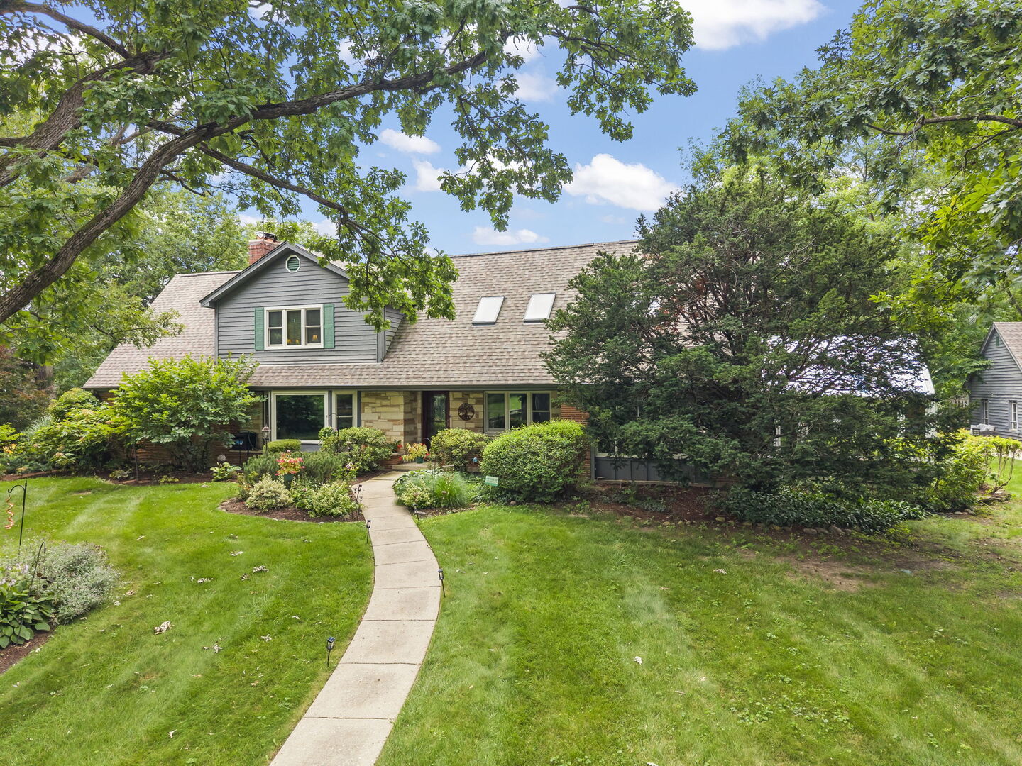 27W118 Cove Lane — photo