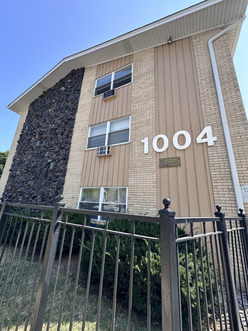 1004 Des Plaines Avenue 11 — photo