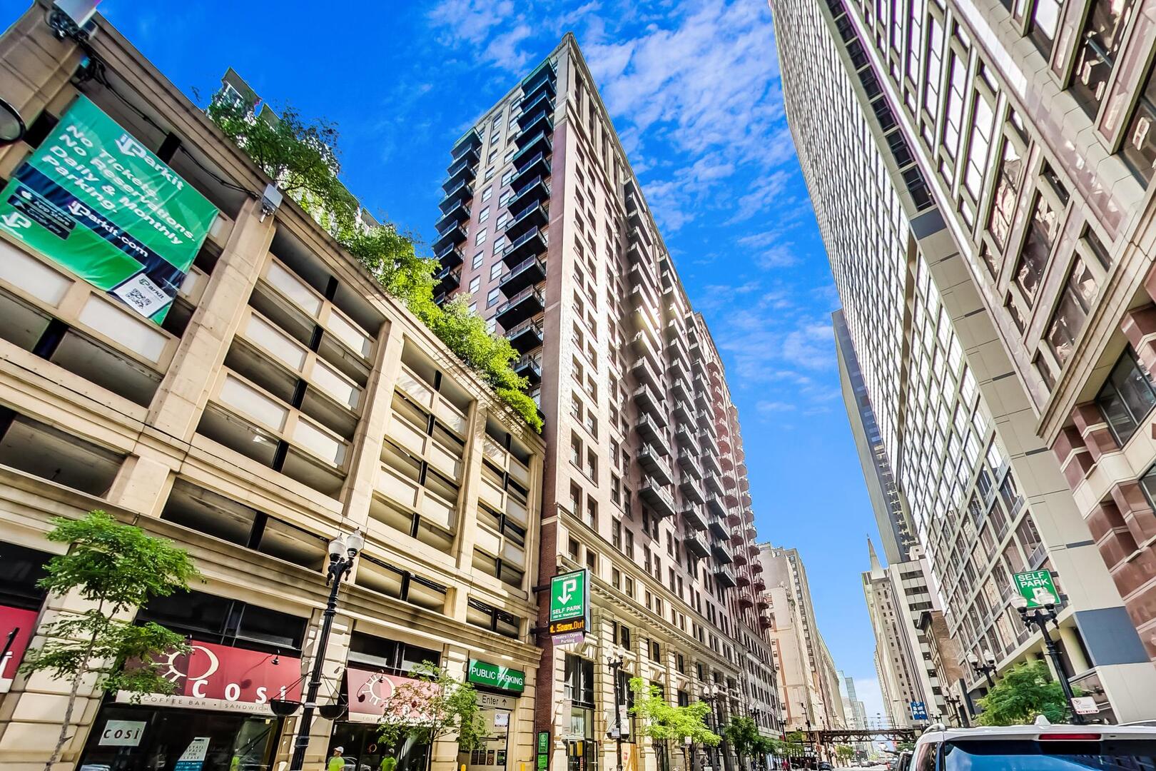212 W Washington Street Unit 1908 — photo