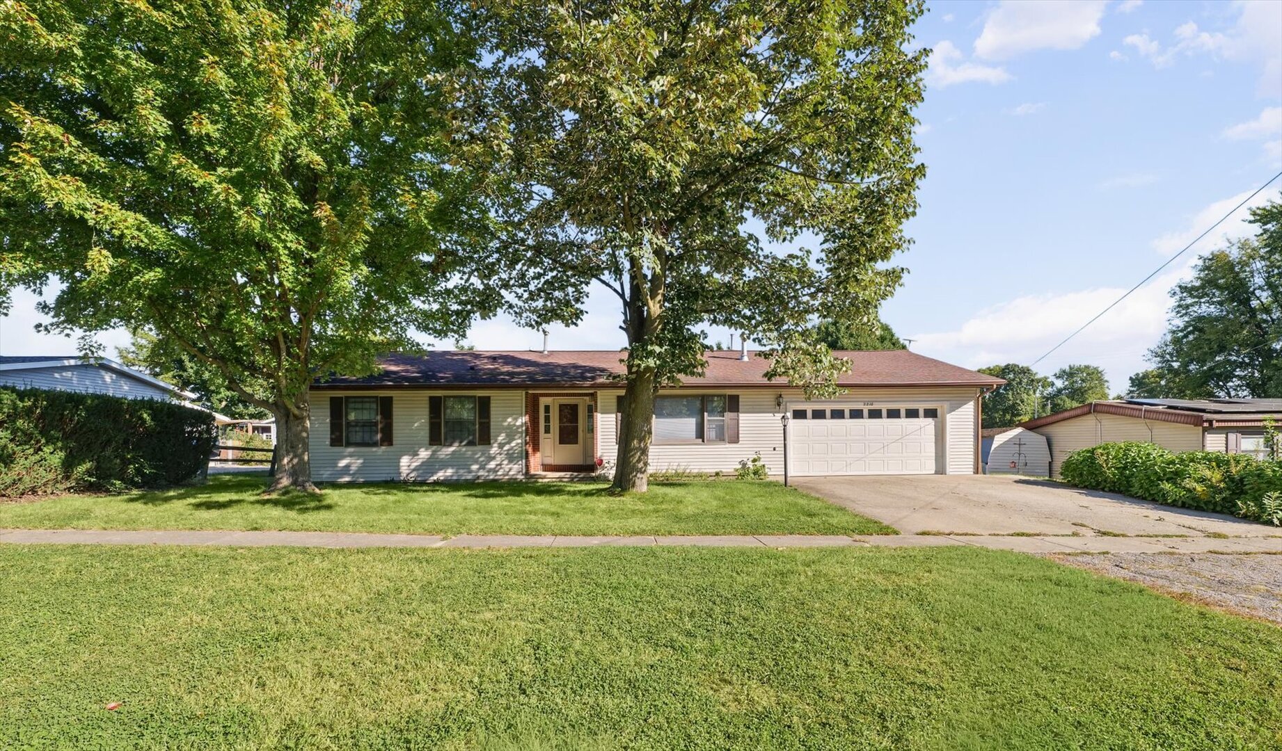2210 E Perkins Road — photo
