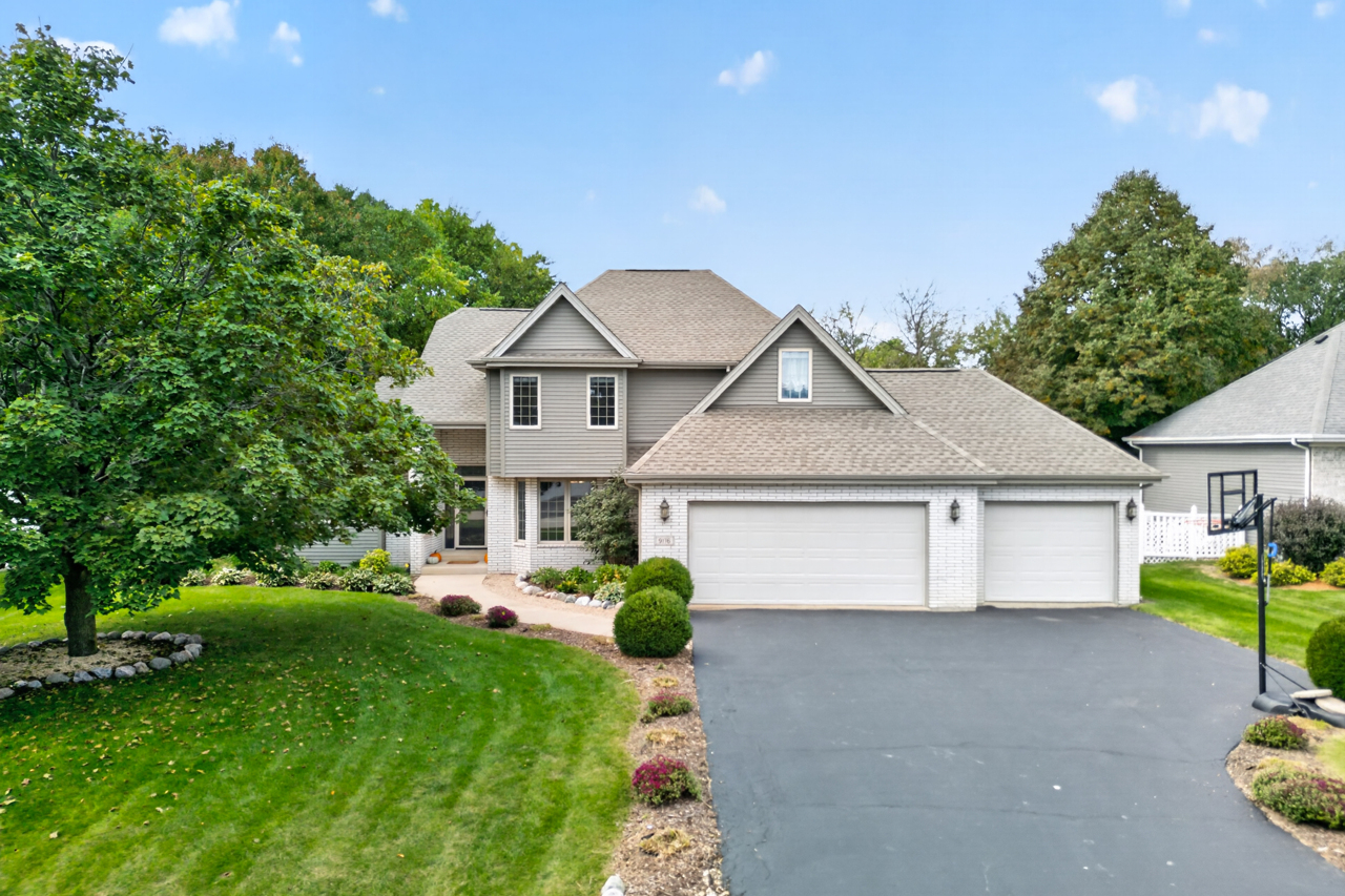 9176 Forest Ridge Drive — photo