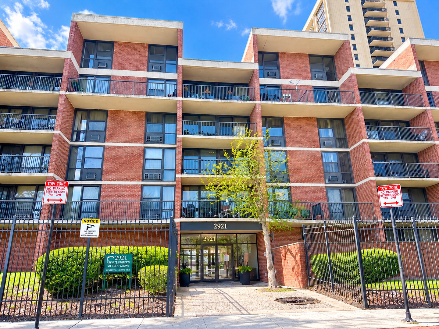 2921 S Michigan Avenue Unit 517 — photo