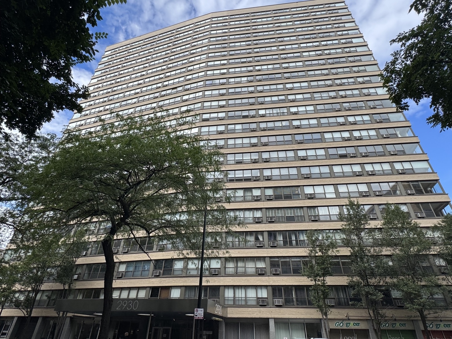 2930 N Sheridan Road 2201 — photo