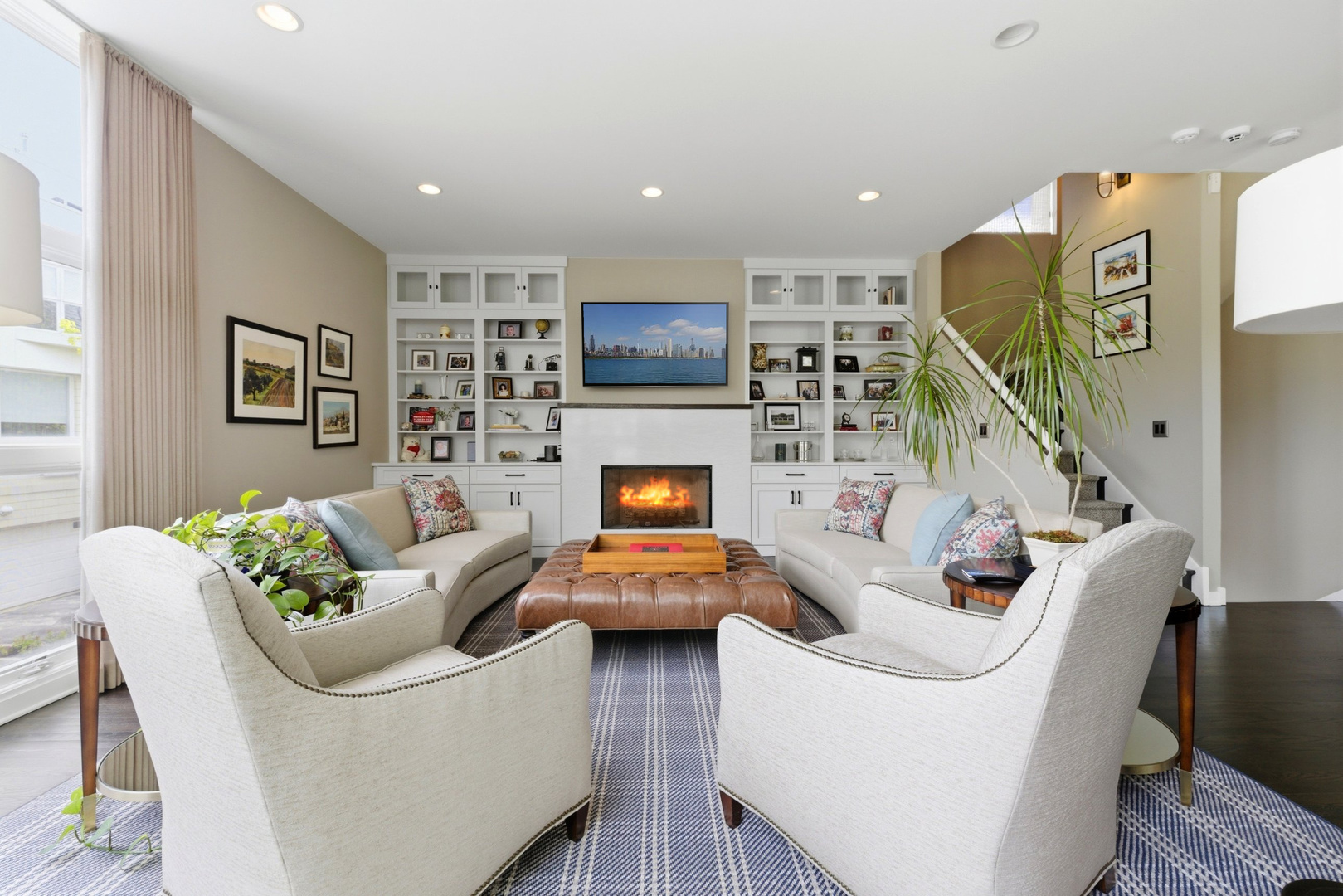 Home in Chicago, IL 60657 — photo 3