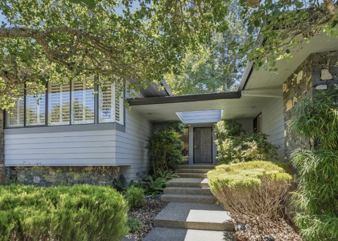1235 White Oak Drive — photo