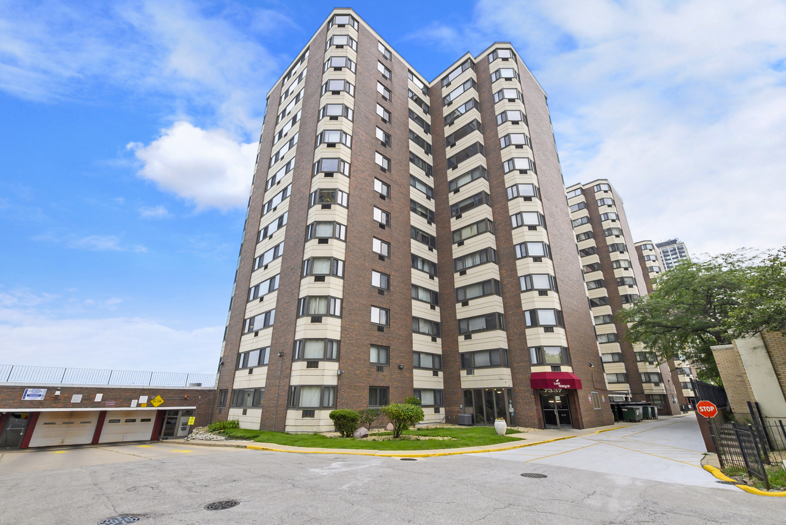 7337 S South Shore Drive 529 — photo