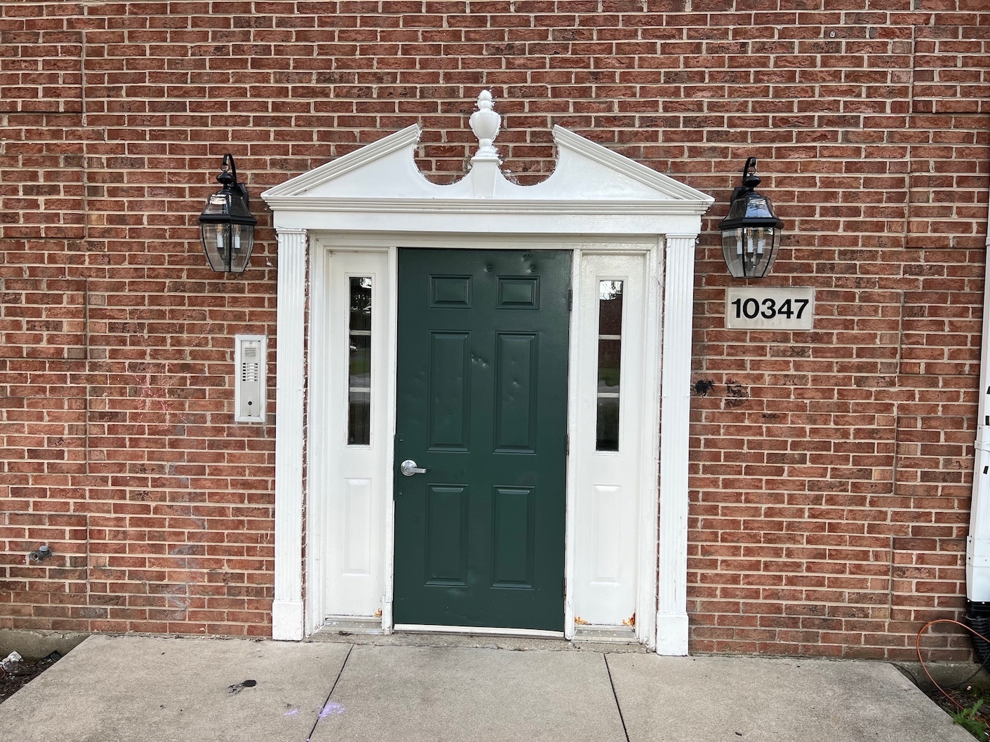 10347 Dearlove Road 301 — photo