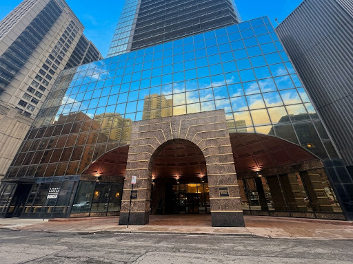 10 E Ontario Street 1111 — photo