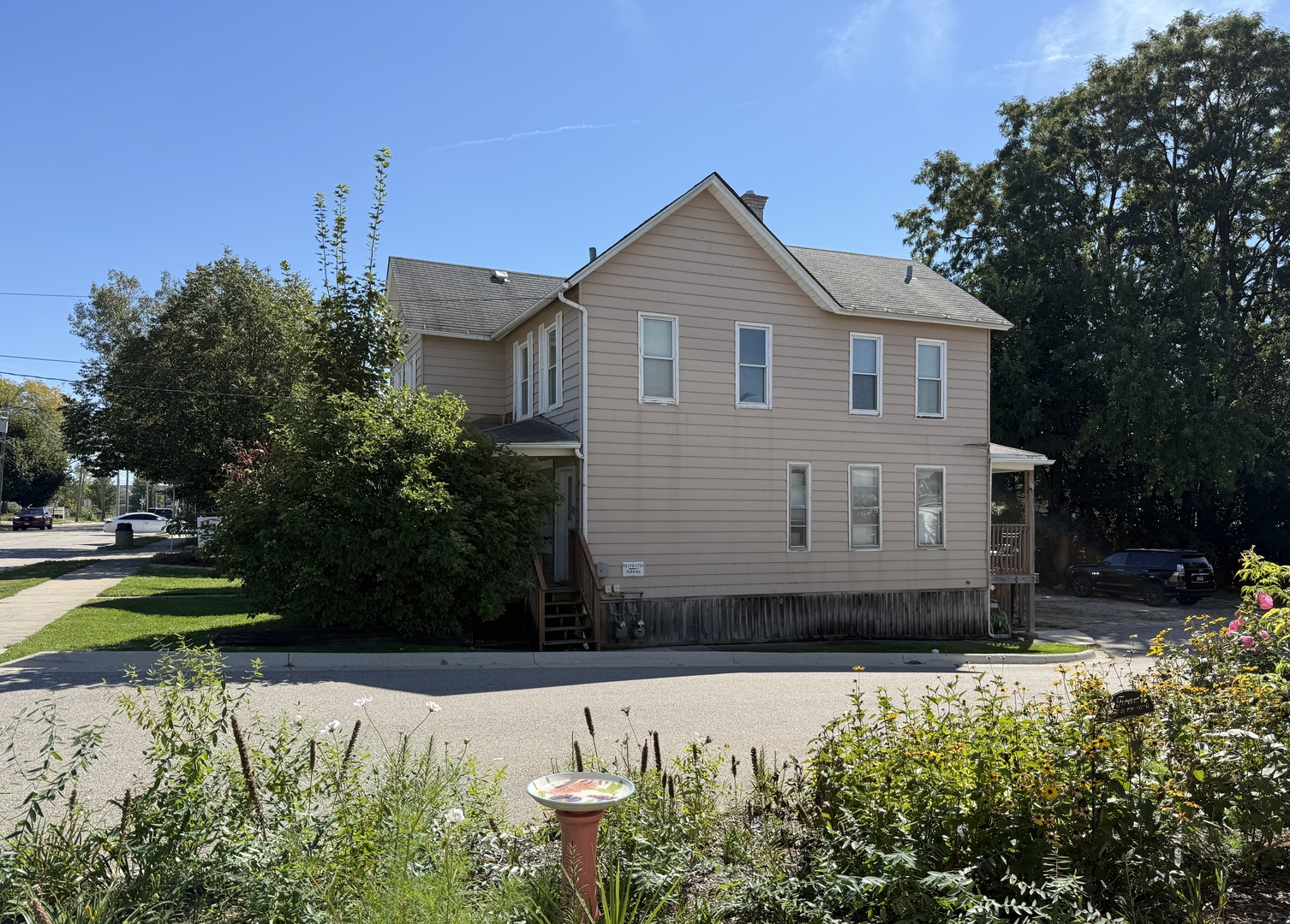 Home in Lake Zurich, IL 60047 — photo 3