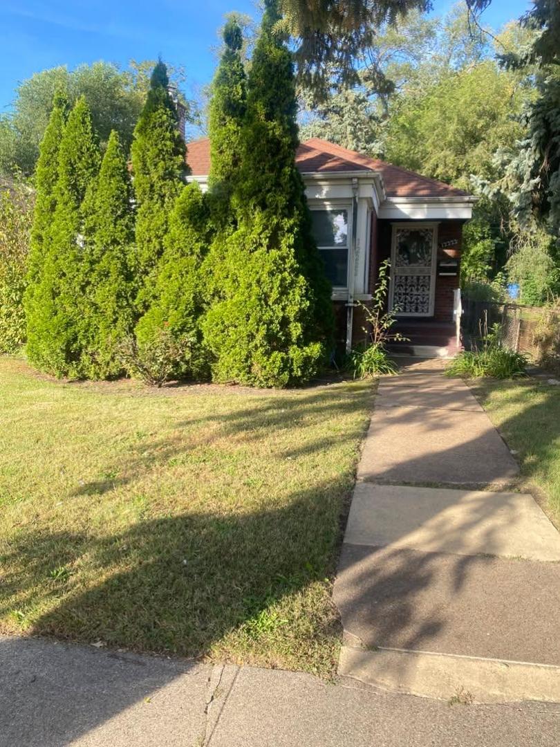 12222 S Wentworth Avenue — photo