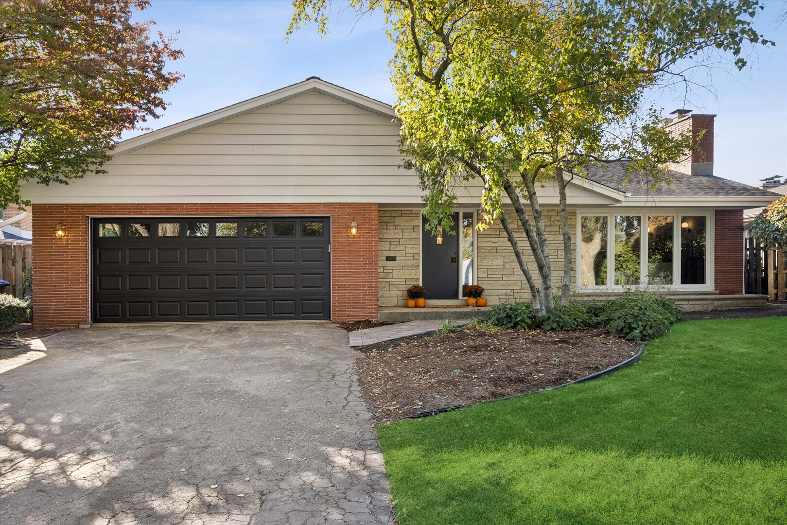 5 Larkspur Lane — photo