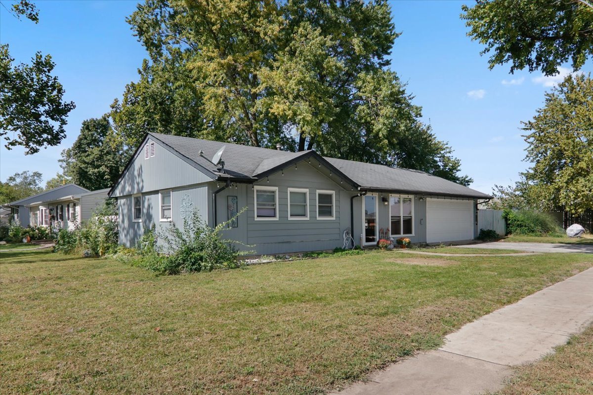 1402 Mount Vernon Drive — photo