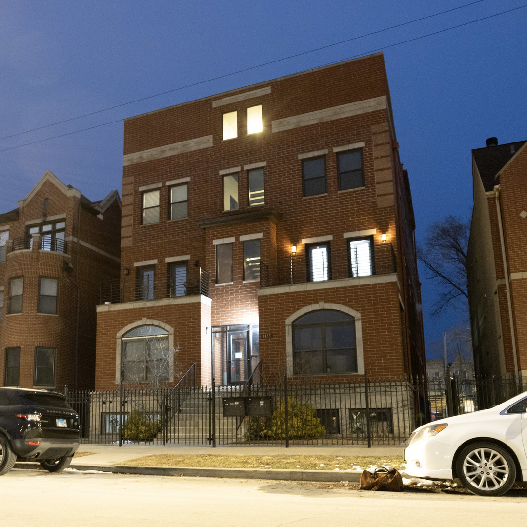 4453 S Lake Park Avenue 6 — photo