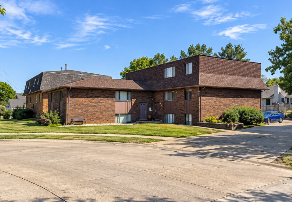 3405 Holiday Court 5 — photo