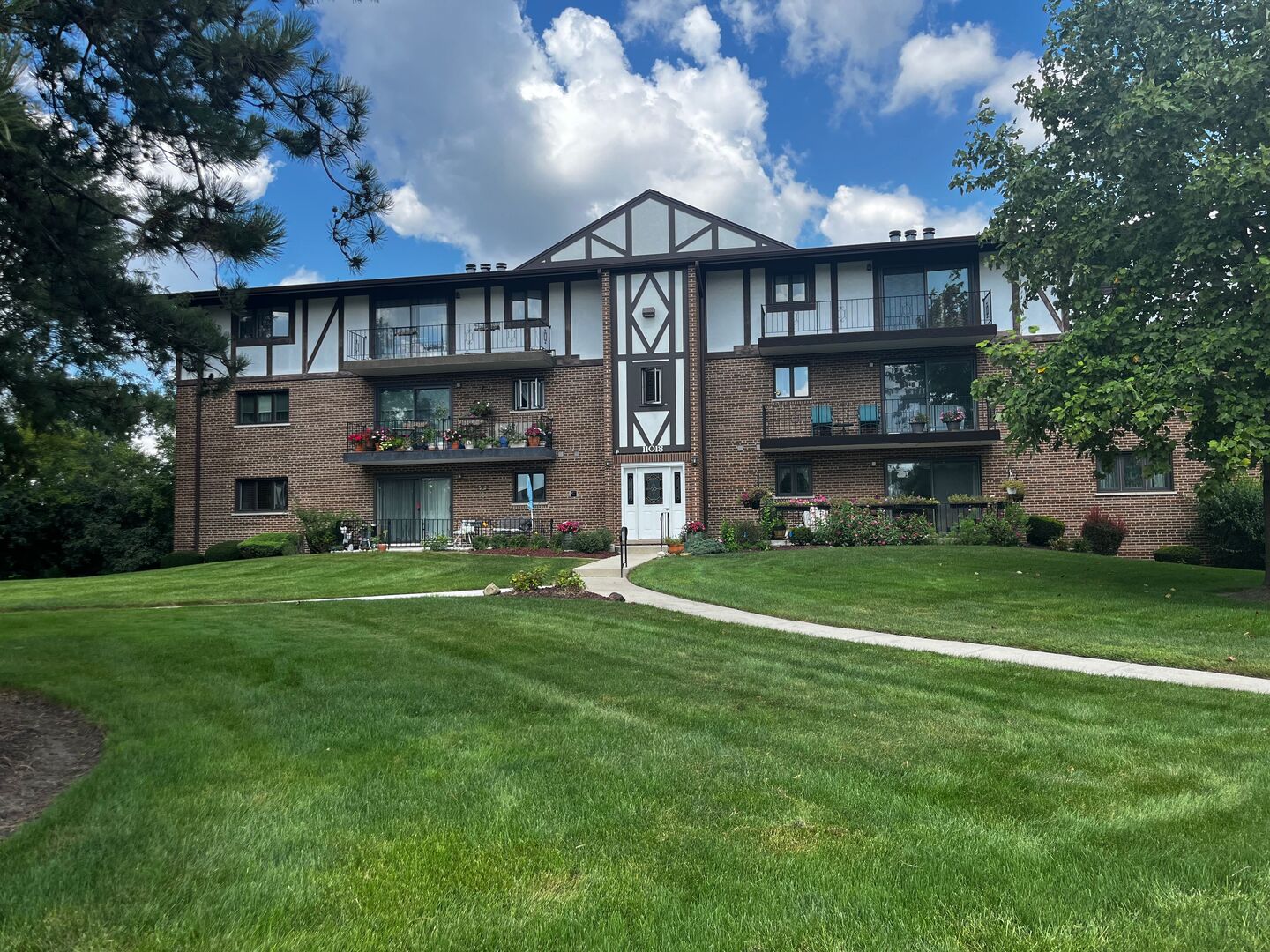 11018 Theresa Circle 2D — photo