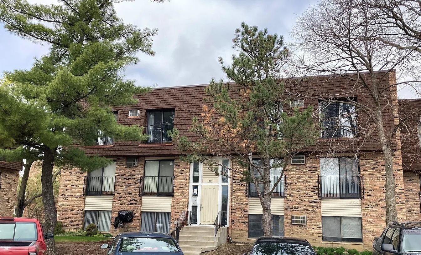 190 S Waters Edge Drive 302 — photo