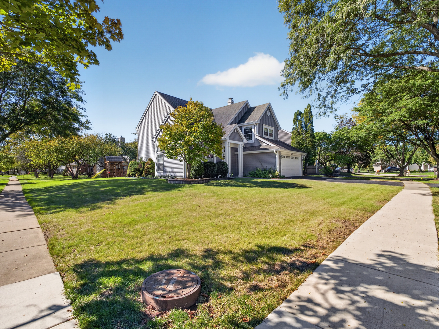 Home in Bartlett, IL 60103 — photo 2