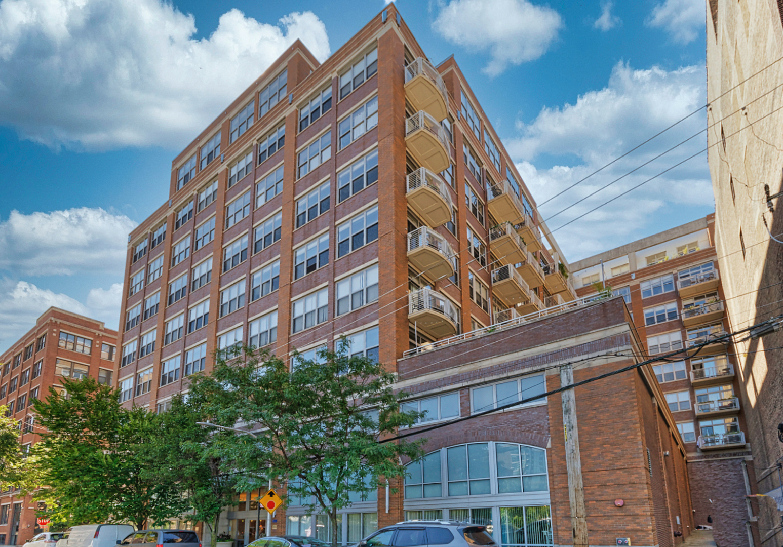 933 W Van Buren Street 821 — photo