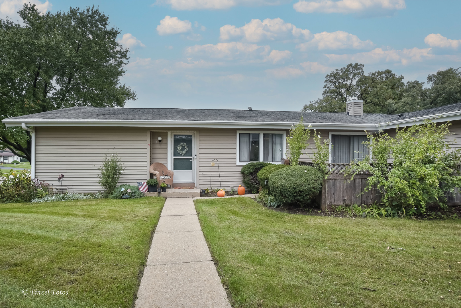 824 Wiltshire Drive 1 — photo