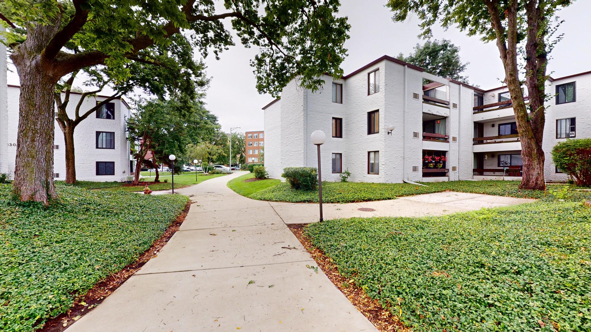 334 W Miner Street 3B — photo