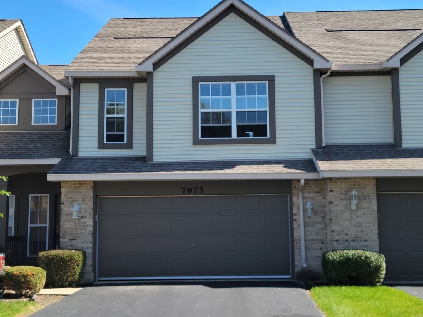 7975 Hedgewood Drive 7975 — photo
