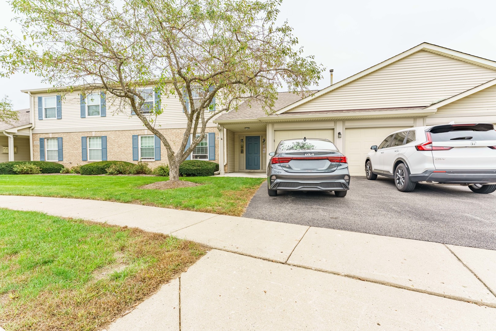 1011 Sommerset Court C — photo