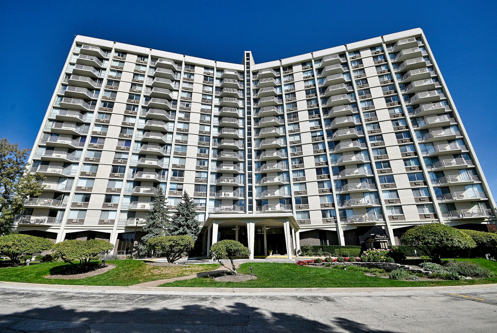 40 N Tower Road Unit 7H — photo