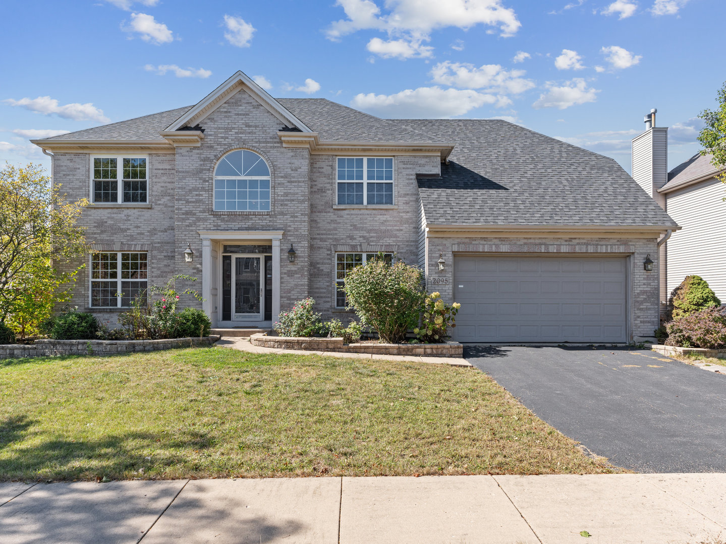 2095 Rockland Drive — photo