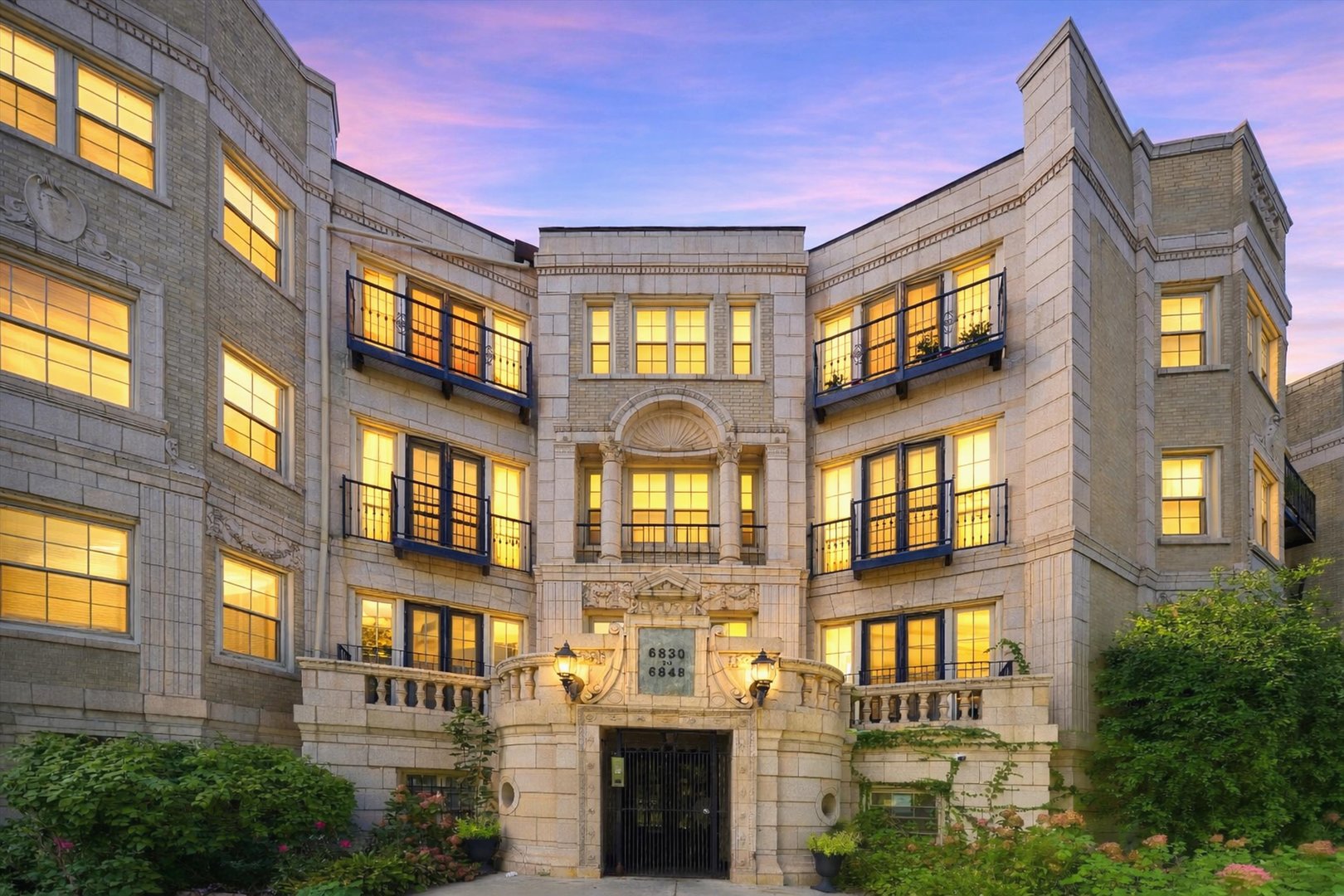 6844 S South Shore Drive Unit 3 — photo