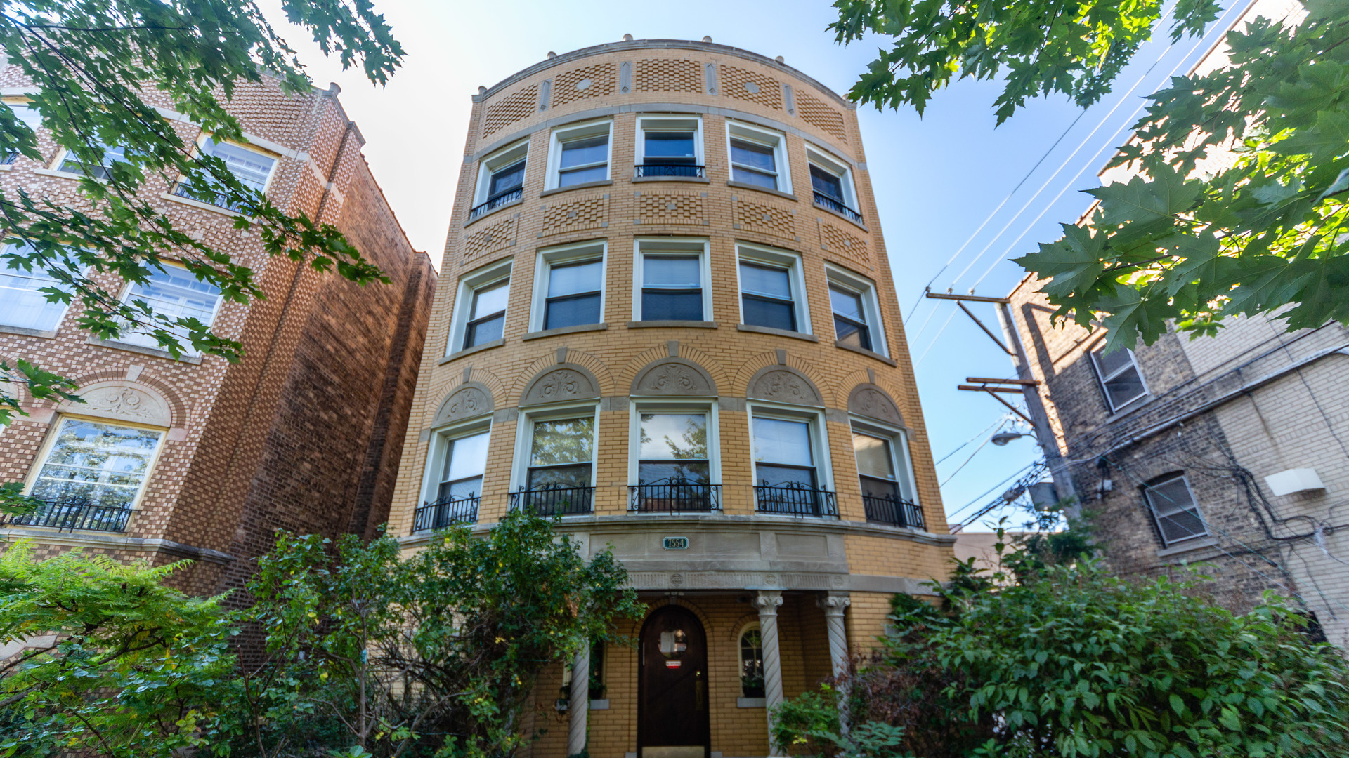 7554 N Claremont Avenue Unit G — photo