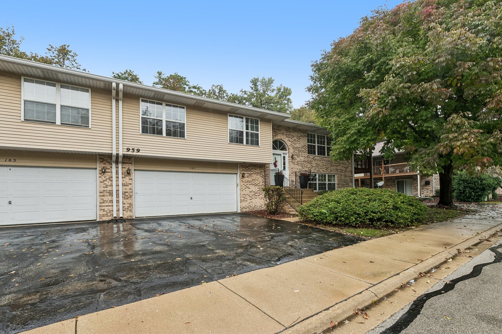959 Elderberry Circle Unit 107 — photo