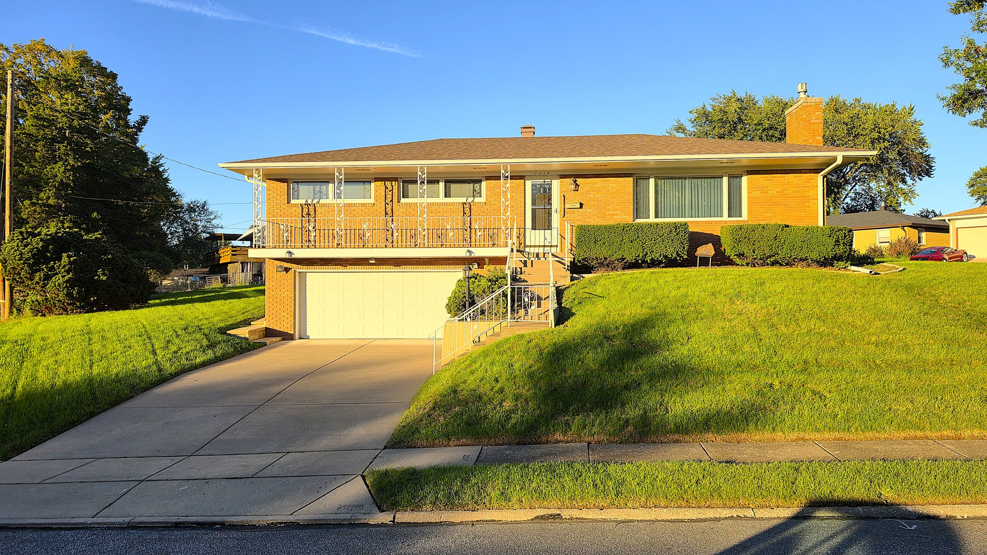 2214 W Hayes Street — photo