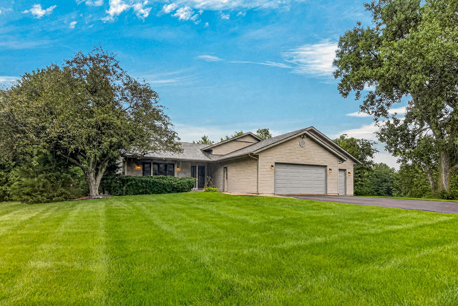 8483 E Cardinal Lane — photo
